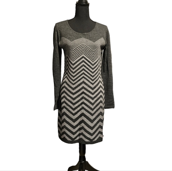 London Times Chevron Knit Sweater Dress 100% Acrylic Grey Size M - Picture 1 of 7